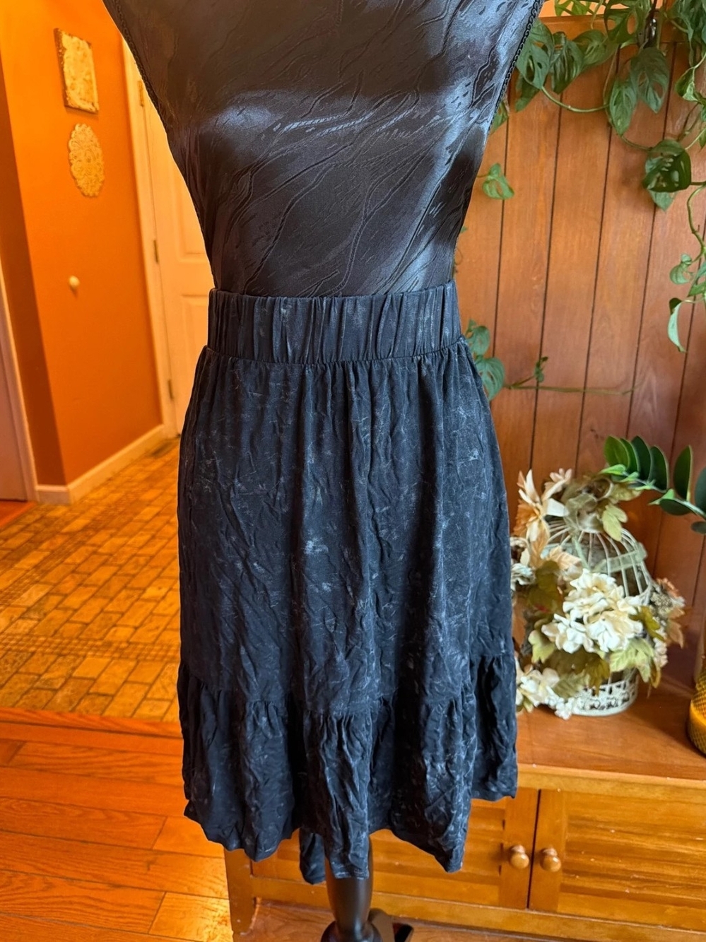 torrid Black Textured Midi Skirt with Elastic Waist